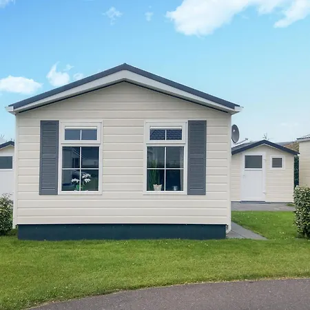 2 Bedroom Stacaravan In